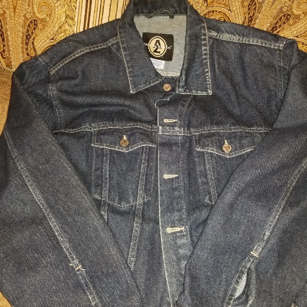 Arizona jean jacket size medium men’s